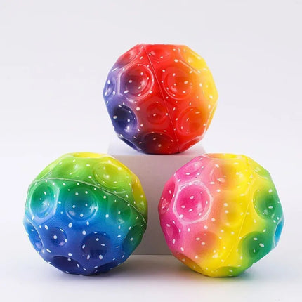Dutch Style High Bouncing Moon Ball bouncing action demonstration