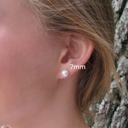 Renkovte Pearl Stud Earrings for Women,Flat Screw Back Pearl Helix Earrings Cartilage Earrings 316L Surgical Steel Piercing Jewelry Gift(7,8,9,10mm Pearl)