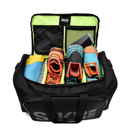 Athletes Sports Bag shoulder strap and carry handles for easy transport