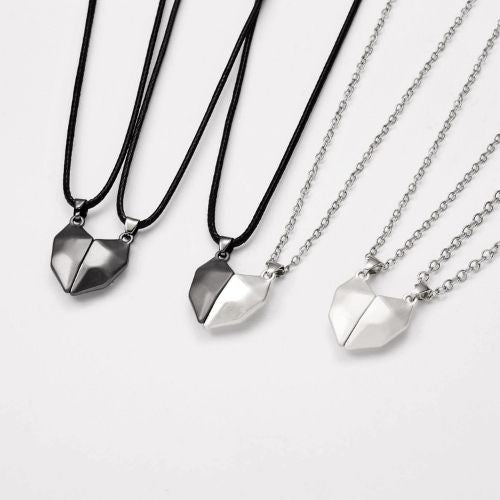 USA-CALI Elegant Couple Necklace Set close-up detail view for him and her