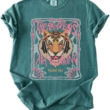 FITIN The Heavens are Roaring Tiger Psalm 19:1 Comfort Colors Tee – Bold Christian Faith Graphic T-Shirt