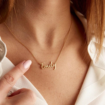 Ajiangwu Mothers Day Necklace Gifts for Mom,18K Gold Plated Name Necklace Personalized,Multiple Custom Name Necklace kids Names Customized Choker Necklace for Women
