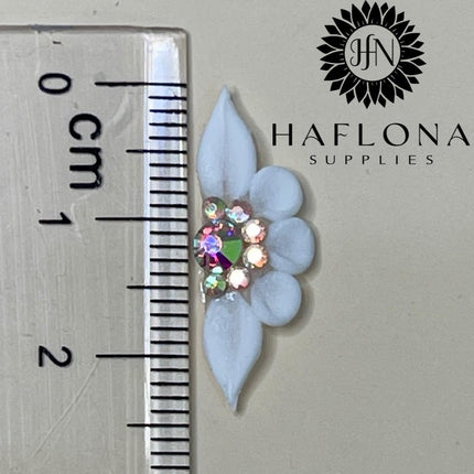 Set 8Pcs 3D Flowers Nails Charms With Rhinestone Gems Handmade by Acrylic Powder Design For Long Nail L,XL,XXL Flower Nail Art Floral Salon Decor Women Girls (White 7 Rhinestones-8PCs)
