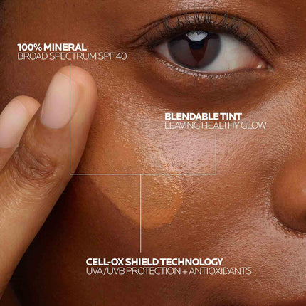 La Roche-Posay Anthelios Sunscreen SPF 40, Ultra-Light Fluid Broad Spectrum SPF 40, Face Sunscreen with Titanium Dioxide Mineral, Lightweight & Fast-Absorbing, Oil-Free, Matte Finish