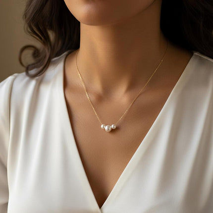 SmileBelle Pearl Necklaces, Daisy Pearls Choker for Women's Pearl Strand Necklaces as Silver and Gold Choker for Teens, Silver Daisy Birthday Gifts 3 Pearls White Necklace as Prom Bridesmaid gifts