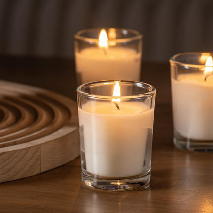 Paquete de 24 velas votivas de vidrio transparente con cera blanca cálida sin aroma. Velas de cera vertida a mano, regalos para aromaterapia, spa, bodas, cumpleaños, festivos y fiestas