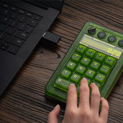8BitDo Retro 18 Mechanical Numpad, Supports Calculator Mode, Bluetooth/2.4G/USB-C Numpad for Windows and Android - Xbox Edition