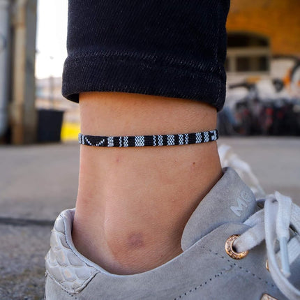 Made by Nami Surfer Anklet for Men and Women Waterproof and Adjustable Surfer Ankle Bracelet String Ankle Bracelet Beach Accessory for Ethnic Hippie Style