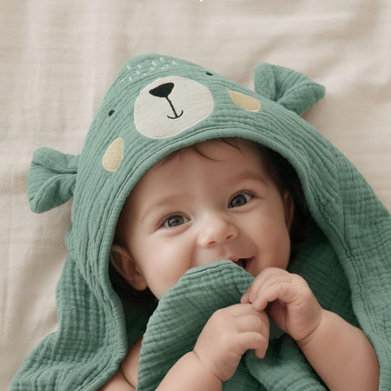Muslin Baby Hooded Towel 2 Pack, Soft & Absorbent Bath Towel for Infant, Toddler, Unisex, Baby Gift, Newborn Essentials, Bear & Lamb