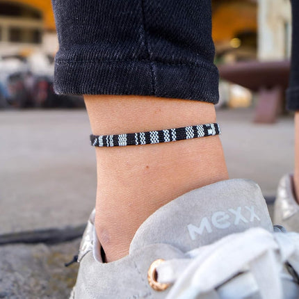 Made by Nami Surfer Anklet for Men and Women Waterproof and Adjustable Surfer Ankle Bracelet String Ankle Bracelet Beach Accessory for Ethnic Hippie Style