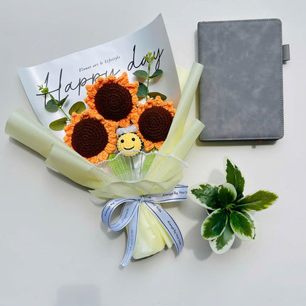Completed Bee Crochet Flowers Bouquet, Handmade Knitted Bouquet, Crochet Artificial Flowers for Mother's Day Birthday, Wedding Home Decor, Gifts for Mom (Sunflower & Bee)
