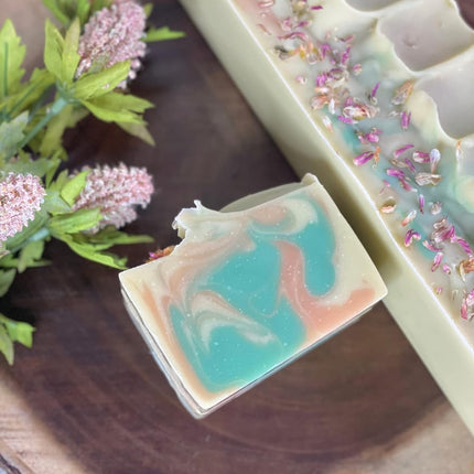 The King's Offspring – All-Natural Hand and Body Bar (Vanilla, Rose + Sandalwood) Soap Handmade with Plant Based Oils, Butters and Kaolin Clay in the USA (1 Bar, 4.5 oz)