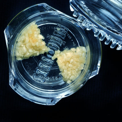 Garlic Twister 4th Gen, clear manual garlic mincer for ginger, herbs and nuts