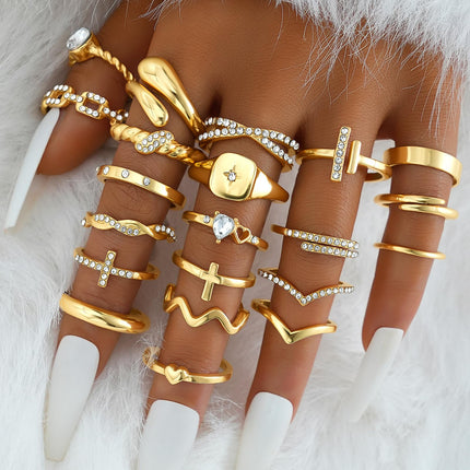 Gold Stackable Rings Set for Women, Gold Plated Chunky Crystal Finger Rings