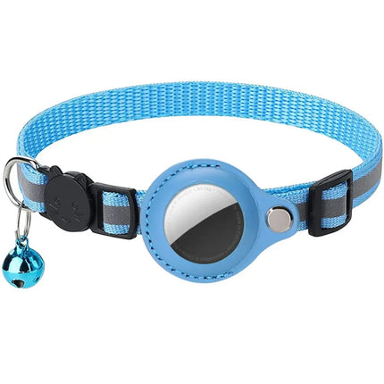 Reflective cat collar AirTag holder - breakaway safety buckle detail